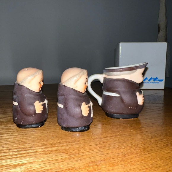 GOEBEL FRIAR TUCK MONK PORCELAIN TOBY JUG PITCHER & SALT PEPPER SHAKERS - Picture 3 of 11